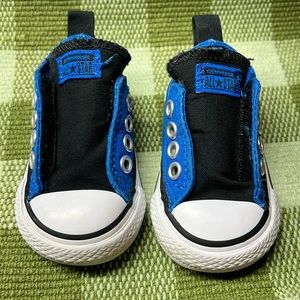 Used Converse All-STAR sneakers size 2 toddler
